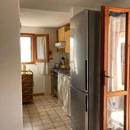 Casa Marina , 85mt From Solanas Beach, Villasimius Vakantiehuis